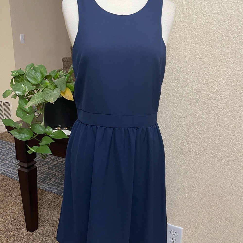 Charles Henry women’s dress blue color sleeveless size M, NWOT